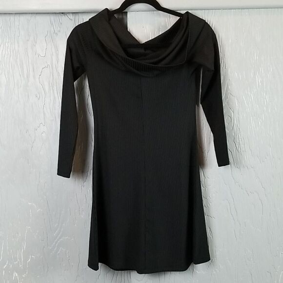 🖤5/$20🖤 BLACK MINI DRESS - Picture 1 of 10